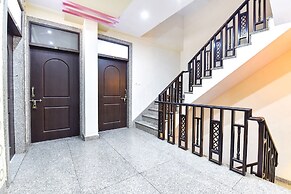 Fabhotel Harsh Palace