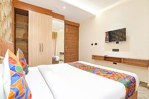 Fabhotel The Comfort Inn