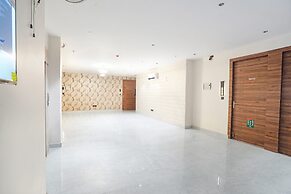 Fabhotel The Comfort Inn