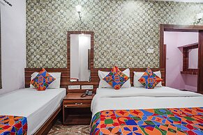 Fabhotel Deepak Palace