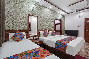 Fabhotel Deepak Palace