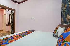 Fabhotel Deepak Palace