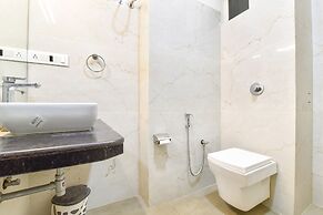 Fabhotel Golden Palms