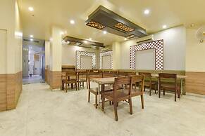 Fabhotel The Bayan Elegance