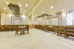 Fabhotel The Bayan Elegance