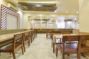 Fabhotel The Bayan Elegance