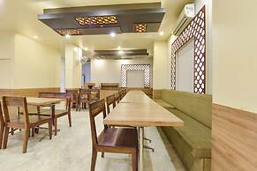 Fabhotel The Bayan Elegance