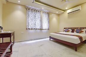 Fabhotel The Bayan Elegance