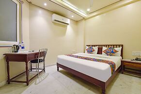 Fabhotel The Bayan Elegance