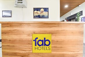 Fabhotel Living