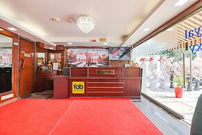 Fabhotel Dwarka Suites