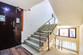 Fabhotel Dwarka Suites