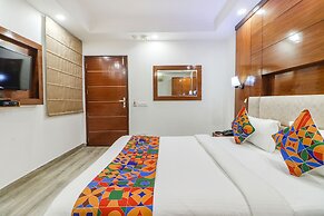 Fabhotel Dwarka Suites