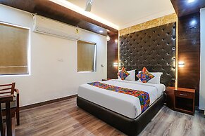 Fabhotel Dwarka Suites