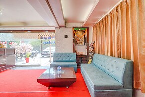 Fabhotel Dwarka Suites