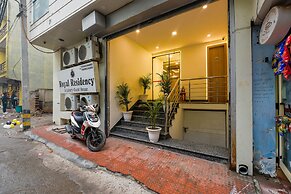 Fabhotel Royal Residency I