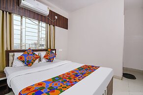 Fabhotel White House I