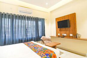 Fabhotel Prime The Golden Plaza