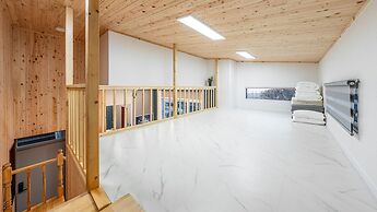 Donghae Hill Stay Pension