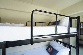 RQ Bangkok Huai Khwang by Collection O