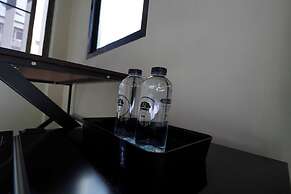 RQ Bangkok Huai Khwang by Collection O