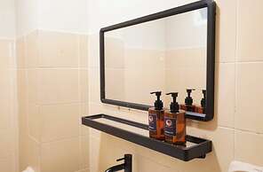 RQ Bangkok Huai Khwang by Collection O