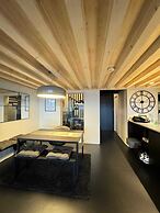 Industrial-chic 1BD Loft by the River Fulham!