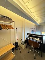 Industrial-chic 1BD Loft by the River Fulham!