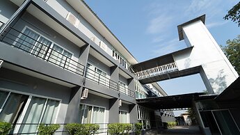 B2 Nakhon Sawan Boutique & Budget Hotel