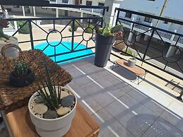 Paramount Gardens Resorts D204