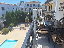 Paramount Gardens Resorts D204