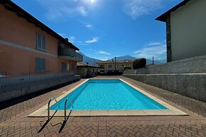 Pianello Charming Lake View