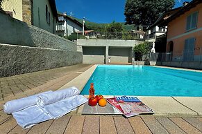 Pianello Charming Lake View