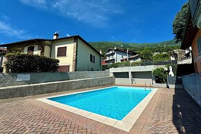 Pianello Charming Lake View