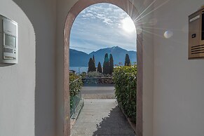 Pianello Charming Lake View