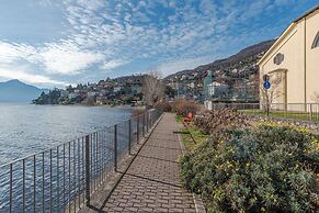 Pianello Charming Lake View