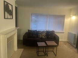 4 Bed Comfy House in Birmingham