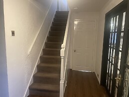 4 Bed Comfy House in Birmingham