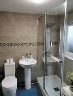 Charming 3-bed Cottage in Birmingham