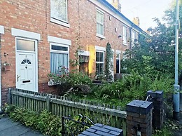 Charming 3-bed Cottage in Birmingham