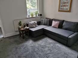 Charming 3-bed Cottage in Birmingham