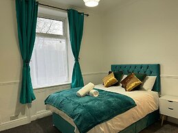 Stunning 3-bedroom in Rishton