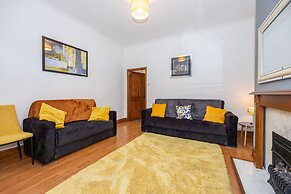 Impeccable 2-bed House in Blackburn