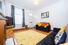 Captivating 2-bed House in Blackburn