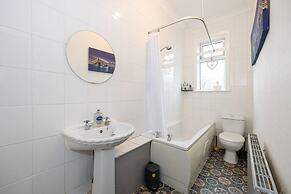 Captivating 2-bed House in Blackburn