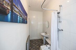 Captivating 2-bed House in Blackburn