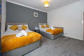 Captivating 2-bed House in Blackburn