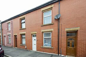 Captivating 2-bed House in Blackburn
