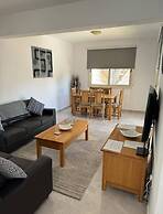 Stunning 3-bed Villa in Peyia