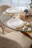 Kępa Mieszczańska Apartament by Renters